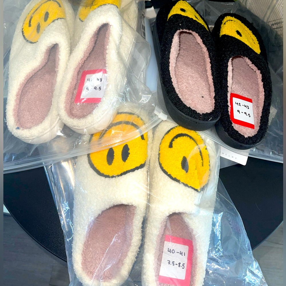 Smiley Face Slippers - Choice Of Size